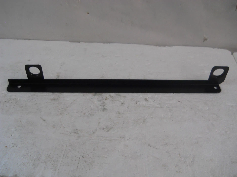 SOPORTE VENTANA PUERTA LAND ROVER OE STC3990 Foto 1 de 1