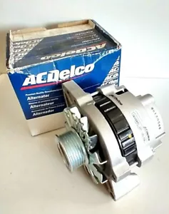 Alternador con Polea DE-CS130 ACDELCO 334-2383 Reman (Hecho en USA) - Imagen 1 de 10