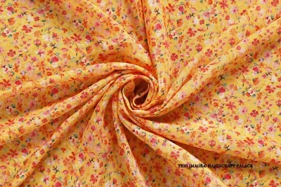 Tela nupcial de crepé estampada floral amarilla suave 44" pulgadas por 5 yardas Foto 1 de 4
