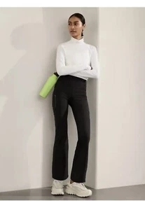 Athleta Gr. S Small Rainier Bootcut Hose | schwarz #467899 - Bild 1 von 8