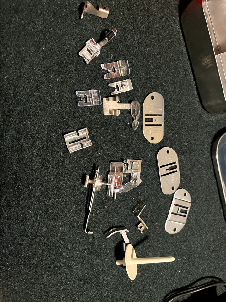 Ножки и детали для прижима Singer - Изображение 1 из 1