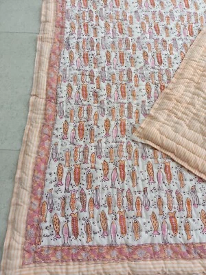 Edredón indio con estampado de peces bloque de mano Jaipuri razai algodón edredón de inauguración de casa Foto 1 de 4