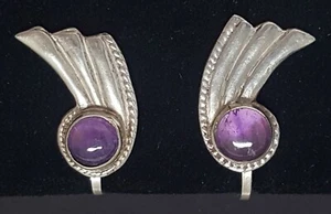 Sterling Silver Amethyst Mexico Earrings Early Old Screw-On Posts Fan Flare Cabs - Picture 1 of 18