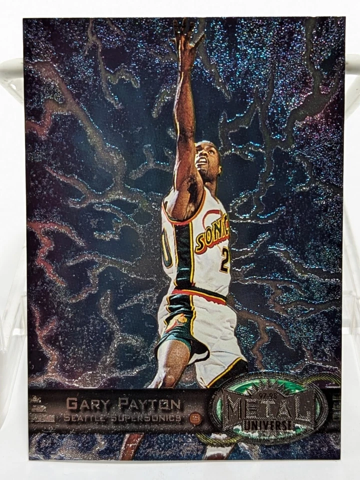 1997-98 Metal Universe - #63 Gary Payton - Image 1 of 2