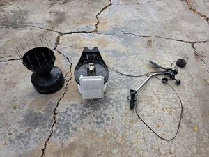 Davis Instruments Weather Station Cabled Vantage Pro2 (6152C) (READ DESCRIP!) - Picture 1 of 8