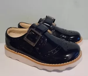 Nuevos zapatos Clarks Crown Pride de charol azul marino con resorte de aire para niñas 8,5G - Imagen 1 de 11
