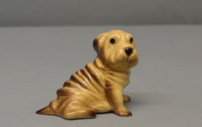 Cachorro retirado Hagen Renaker Shar Pei Foto 1 de 4