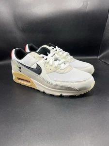 Nike Men Sz 11.5 Air Max 90 SE DV3335-100 White Athletic Running Shoes Sneakers - Picture 1 of 7