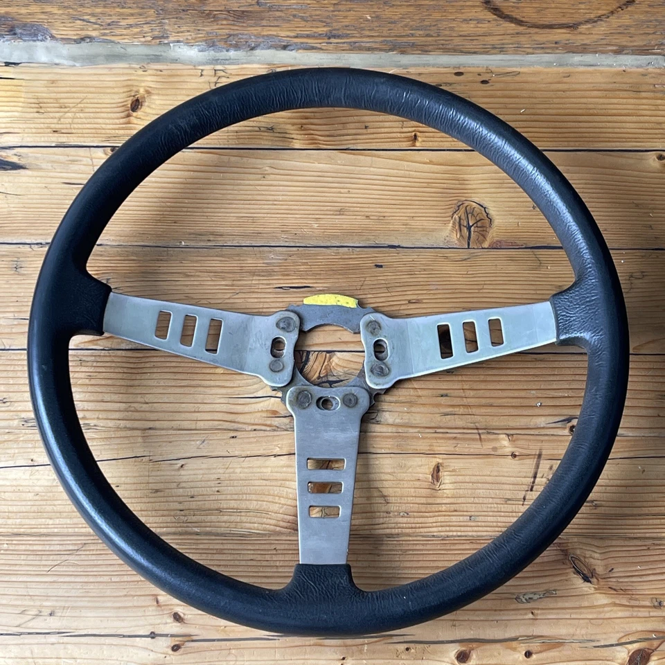 Rallye Sport Lenkrad 38 cm gepolstert drei VA Speichen - Bild 1 von 4