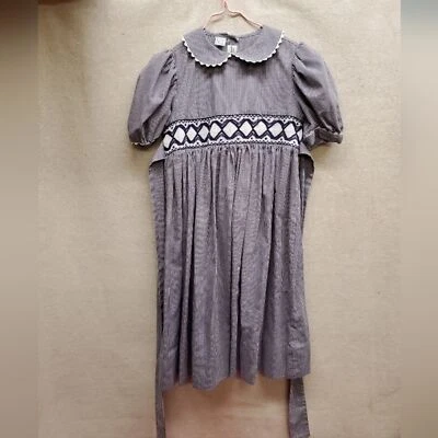 Vintage Amanda Remembered Smocked Dress in Size 5 - Image 1 of 4