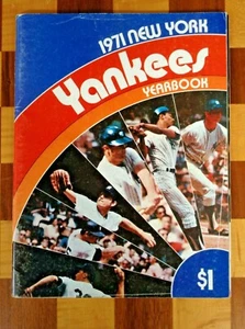 1971 New York Yankee Baseball Yearbook - Mel Stottlemyre, Bobby Murcer - Picture 1 of 1