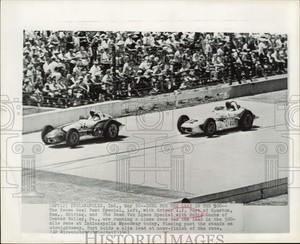 1961 Press Photo Drivers A.J. Foyt & Eddie Sachs Compete in Indianapolis 500