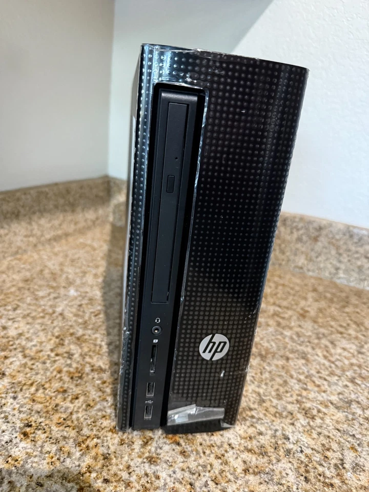 HP Slimline Desktop 260-a114 1TB HDD Radeon R5 - window 10 - Image 1 of 4