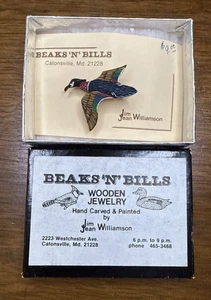 Spilla anatra vintage Jim & Jean Williamson Maryland arte popolare legno intagliato - Foto 1 di 8