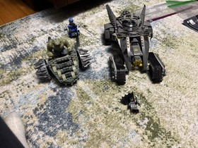 LEGO 76055 Killer Croc Sewer Smash Batman Figure Used 3/5 Mini Fig With Manual