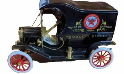 1913 Ford Model T Delivery Truck TEXACO by GEARBOX 1:16 Scale Black Limited. - Image 1 of 4