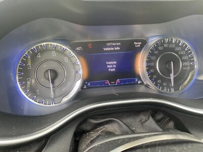 Chrysler 200 C 2015 velocímetro cuadro de instrumentos fabricante de equipos originales 68105900ak Foto 1 de 4