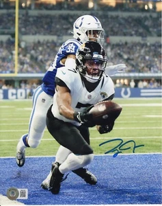 FOTO 8X10 FIRMADA POR ZAY JONES BECKETT/BAS WITNES #W982387 JACKSONVILLE JAGURS. - Imagen 1 de 1