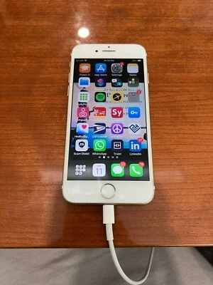 Apple iPhone 7 - 128GB - Gold (Unlocked) A1660 (CDMA + GSM) - Image 1 of 4