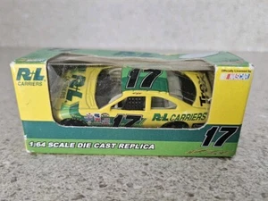 2006 Nascar R+L Carriers #17 Matt Kenseth 1:64 Die Cast Replica 3,5" Auto GN+YL - Foto 1 di 10
