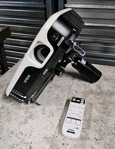H428A Epson EX6210 LCD Projector w/ Remote & Power Cord - Clean & Works Great! - Afbeelding 1 van 2