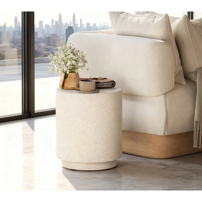 Mesa redonda nórdica resistente a la humedad amarillo claro acabado hormigón mesa auxiliar Foto 1 de 4