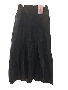 Junee Women's Long Blue Denim Women's  Skirt with pockets.  Really Cute!  New! - Picture 1 of 6