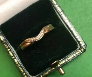 Vintage Women’s 9ct Gold Wishbone Diamond Ring Size L/Half W 1.9g Hallmarked - Picture 1 of 8