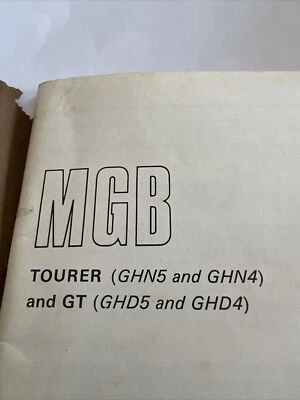 MG MGB TOURER & GT COUPE ORIG. 1972 OWNERS INSTRUCTION & MAINTENANCE HANDBOOK - Image 1 of 4