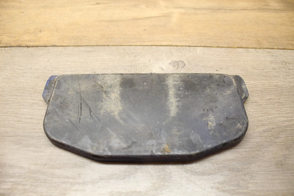 2005 Kawasaki BRUTE FORCE 650 SRA 4x4 BLACK LID STORAGE BOX COVER - Image 1 of 4