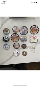 Vintage lot of vintage dynasty And More pin/buttons - Picture 1 of 4