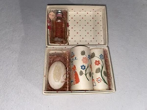 Caja de Coser Alfiler Vintage Shulton ANTIGUA ESPECIAS con los 4 CONTENIDOS ORIGINALES - Imagen 1 de 9