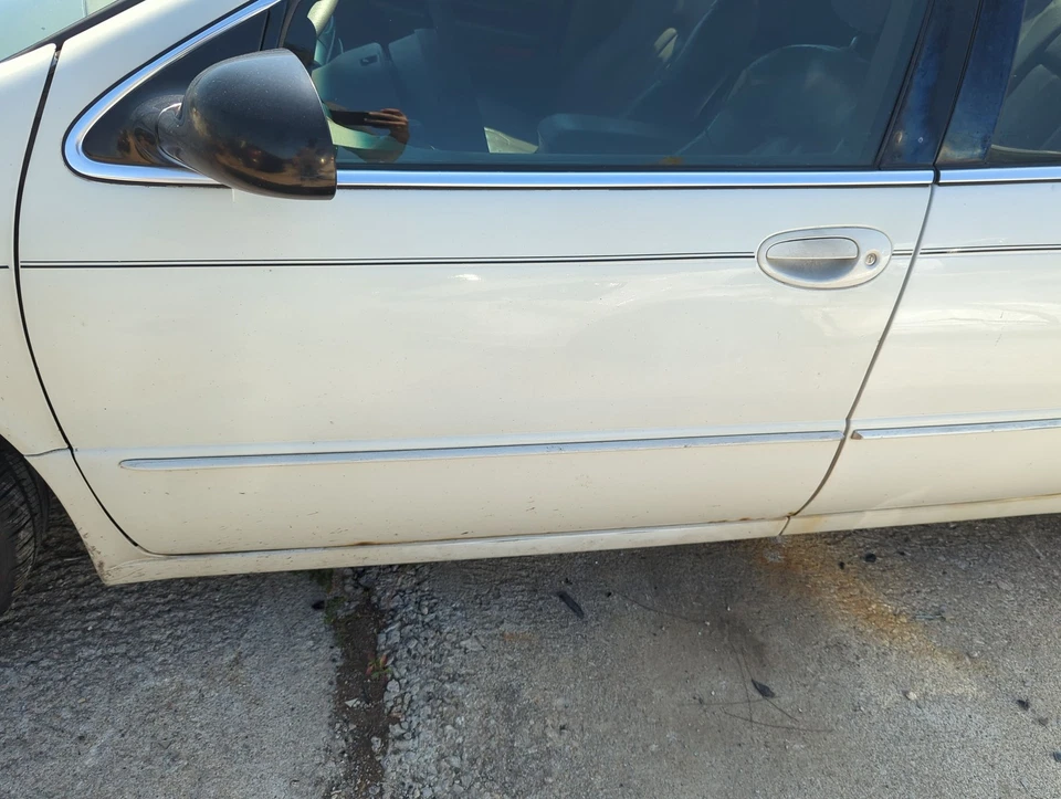 1999-2004 Chrysler 300m Driver Front Door Oem QCKIG Foto 1 de 1