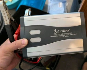 COBRA DC to AC Power Inverter 800 Watts 1600 Watts Peak 5V USB output #CPI 880. - Picture 1 of 5