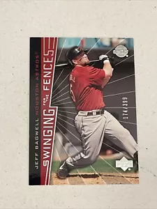 Carta Baseball 2004 Upper Deck Swinging For The Fences Jeff Bagwell #187 #’d/399 - Foto 1 di 2