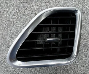 10-14 Chrysler 200 Dodge Avenger tablero exterior derecho ventilación aire acondicionado calentador usado OEM - Imagen 1 de 3