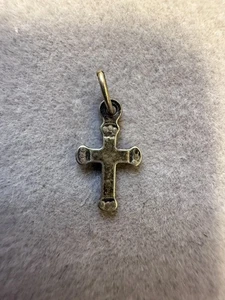 Vintage Tiny .925 Sterling Silver Mini Cross Religious Retro Charm Pendant 6597 - Picture 1 of 4