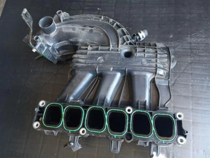 2009-2012 Ford Flex 3.5L Upper Intake Manifold Assembly OEM - Image 1 of 4