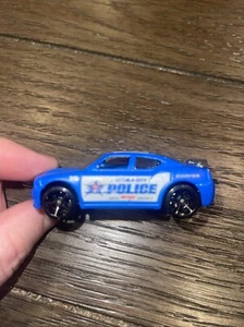 2006 Hot Wheels City Police Serve Protect 010 Dodge Charger Loose Toy Car - Picture 1 of 7