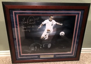 USA Soccer Landon Donovan Signed Autographed Stars & Stripes 16x20 UDA 2/50 - Picture 1 of 6