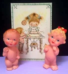 COUPLE 2 ADORABLES POUPEE BEBE POUET MINIATURE GARCON ET FILLE VINTAGE - Photo 1/5