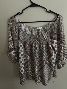 Maurices Women Shirt Top Scoop Neck Rayon Pullover Short Sleeve Blouse sz - Picture 1 of 10