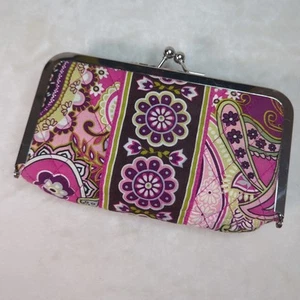 Vera Bradley VERY BERRY PAISLEY Cosmetic KISS & MAKE UP Lined Frame Bag Kisslock - Picture 1 of 10