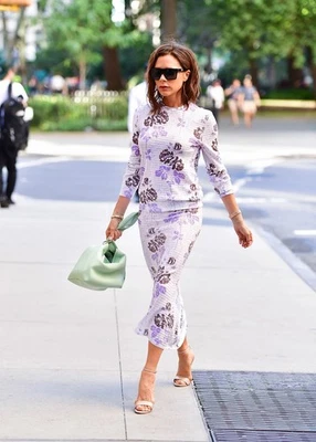 Conjunto Victoria Beckham Estampado Floral Lana Virgen Foto 1 de 4