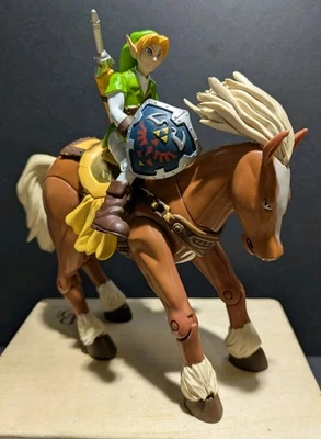 Toybiz 2000 Ocarina of Time Link figure with horse Epona Used Complete  - Image 1 of 4