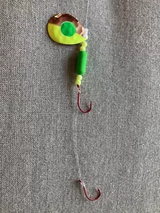 SAVAGE STRIKE SPINNERS - Walleye - Spinner And Worm Harness - 2 Pack - Picture 1 of 2