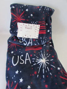 Thro Red White & Blue USA Fireworks Flags Patriotic Plush Throw Blanket 50"x70" - Picture 1 of 5