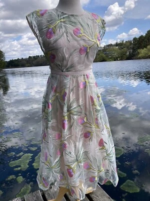 Vestido HARLYN Talla M Ocasión Especial Bordado Floral Transparente Superposición PRÍSTINO Foto 1 de 4