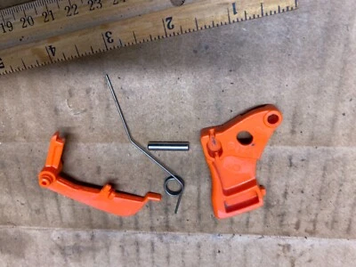 Conjunto de gatillo usado de una motosierra Echo CS346 Foto 1 de 4