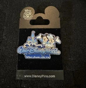 DISNEY WDW 2008 WHERE DREAMS COME TRUE MICKEY & MINNIE CINDERELLA CASTLE PIN - Picture 1 of 5